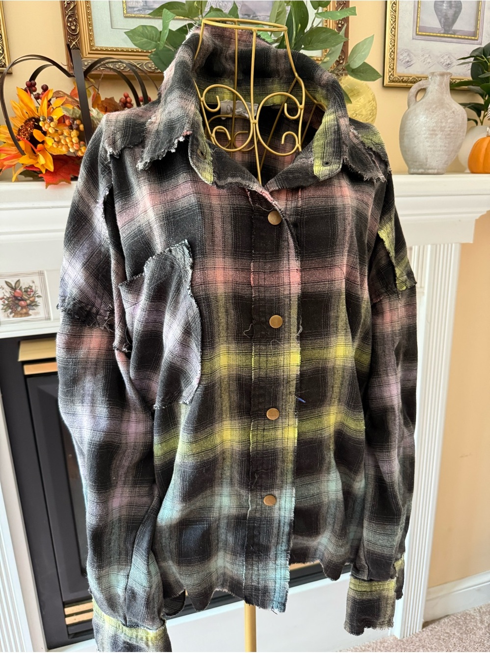 Oli & Hali Distressed Plaid Shacket Jacket in Black with Pastel Accents large